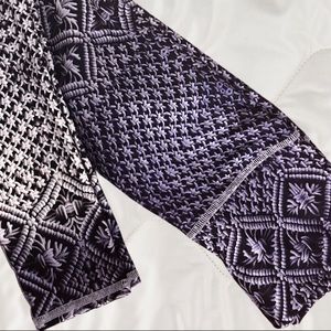 Niyama Sol Purple And White Macrame Print  Leggings